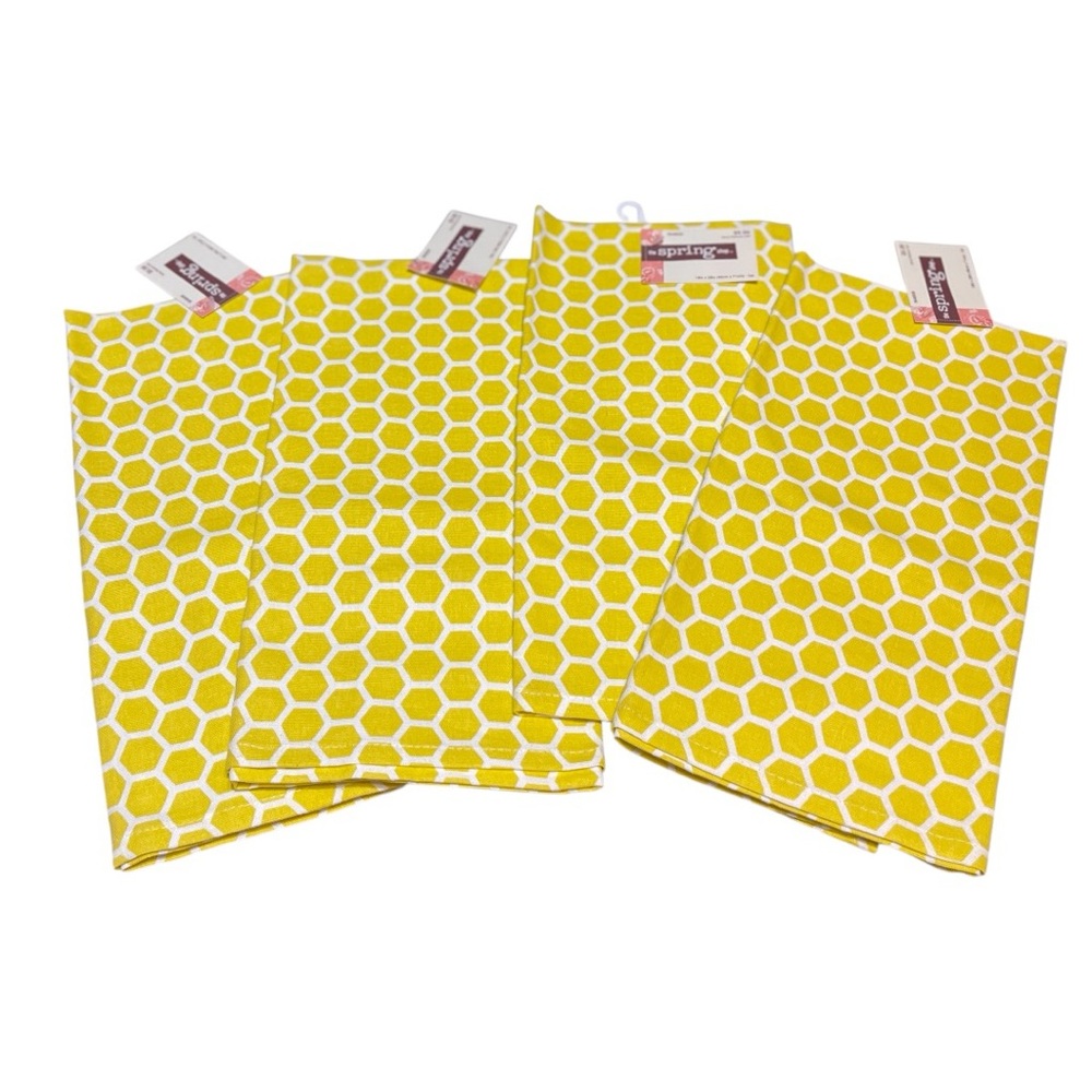 The Spring Shop Honeycomb Kitchen Towels Yellow White Spring Summer Set of 4 NWT